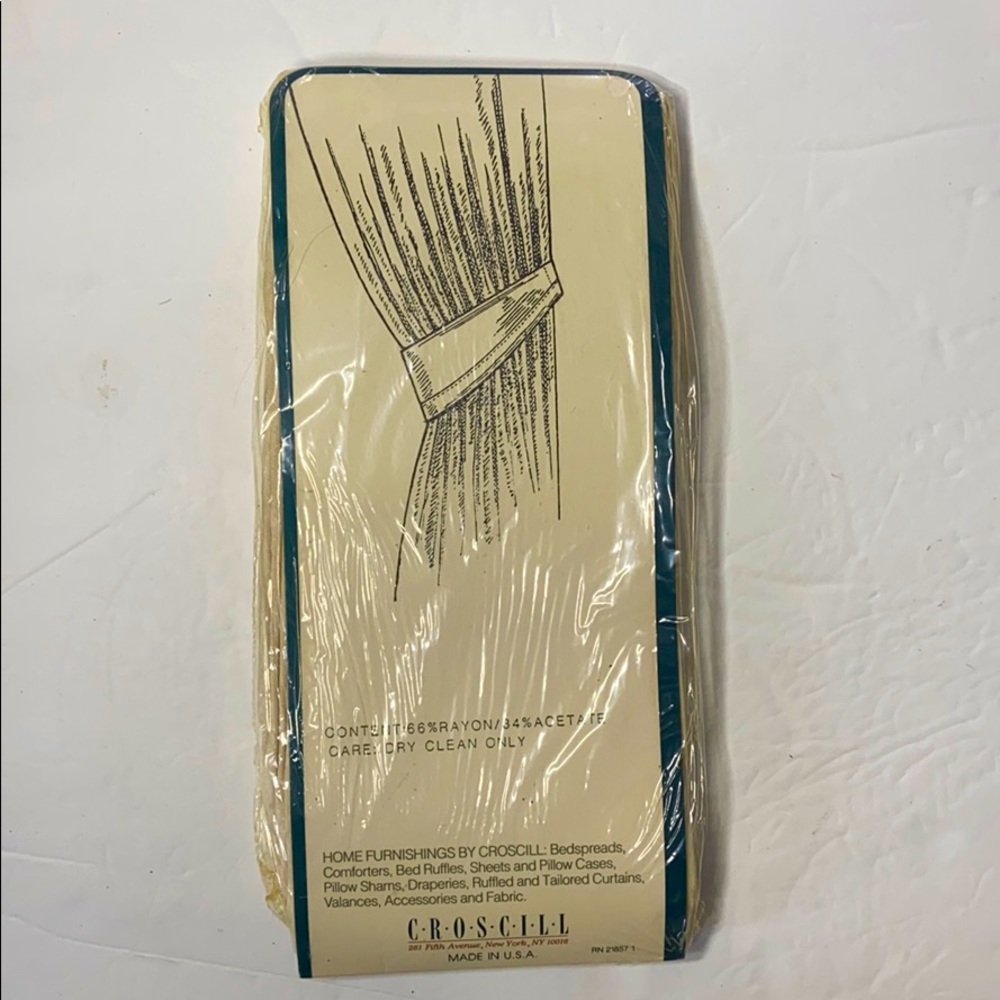 TIEBACKS by Croscill Home Furnishings